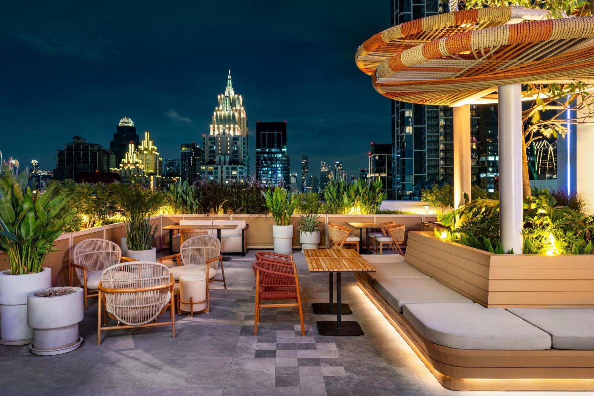 Moxy Bangkok Ratchaprasong Hotel Buitenkant foto