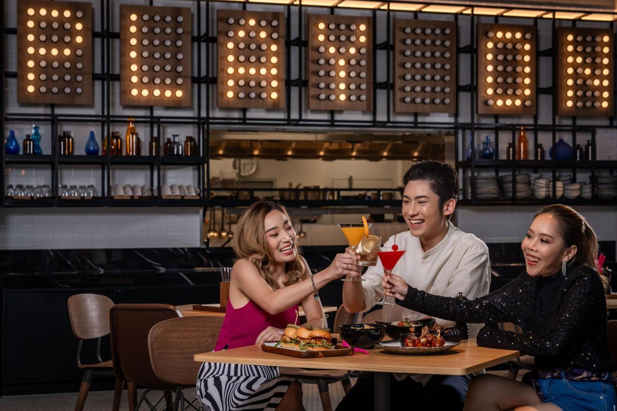 Moxy Bangkok Ratchaprasong Hotel Buitenkant foto