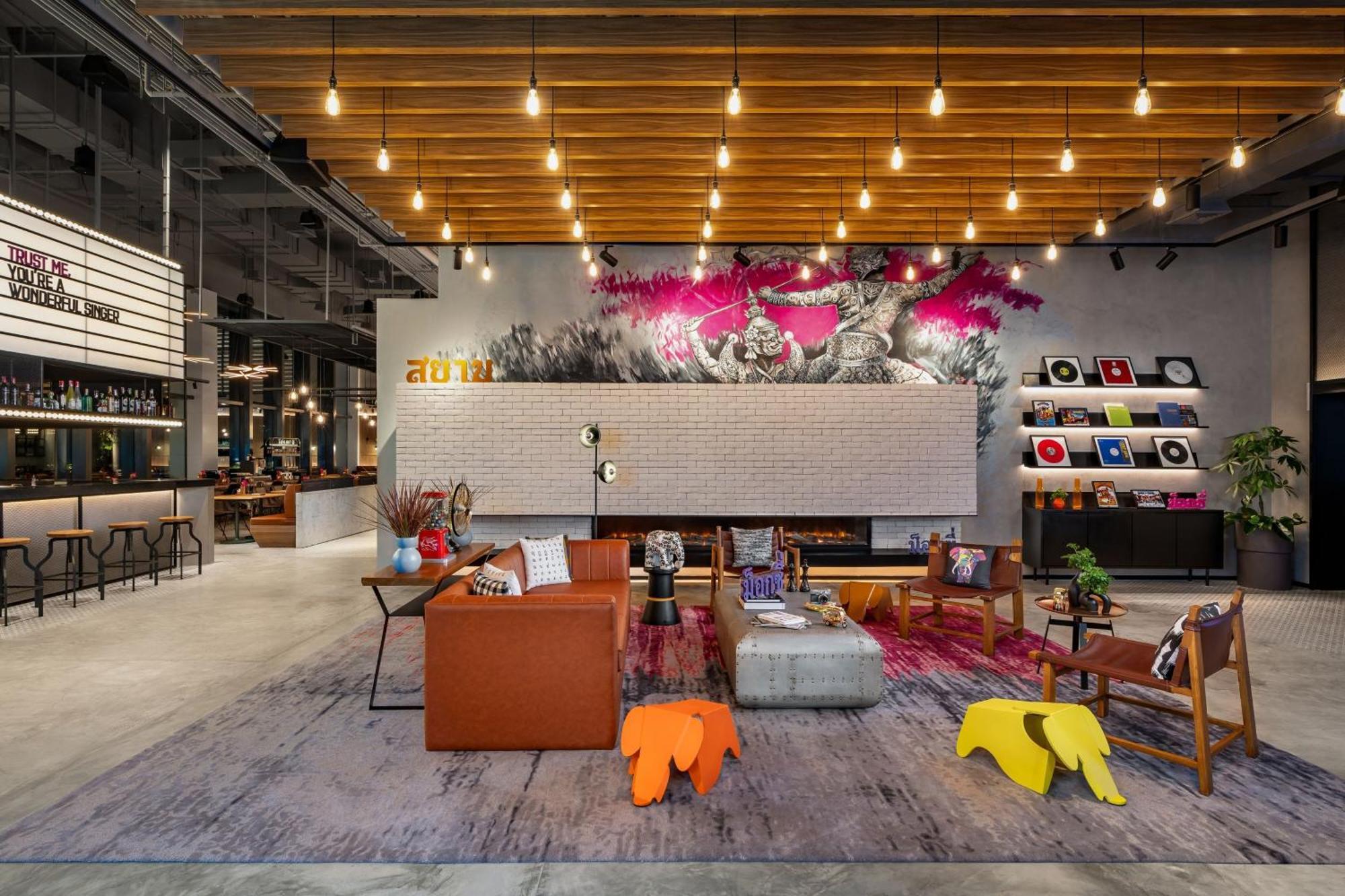 Moxy Bangkok Ratchaprasong Hotel Buitenkant foto