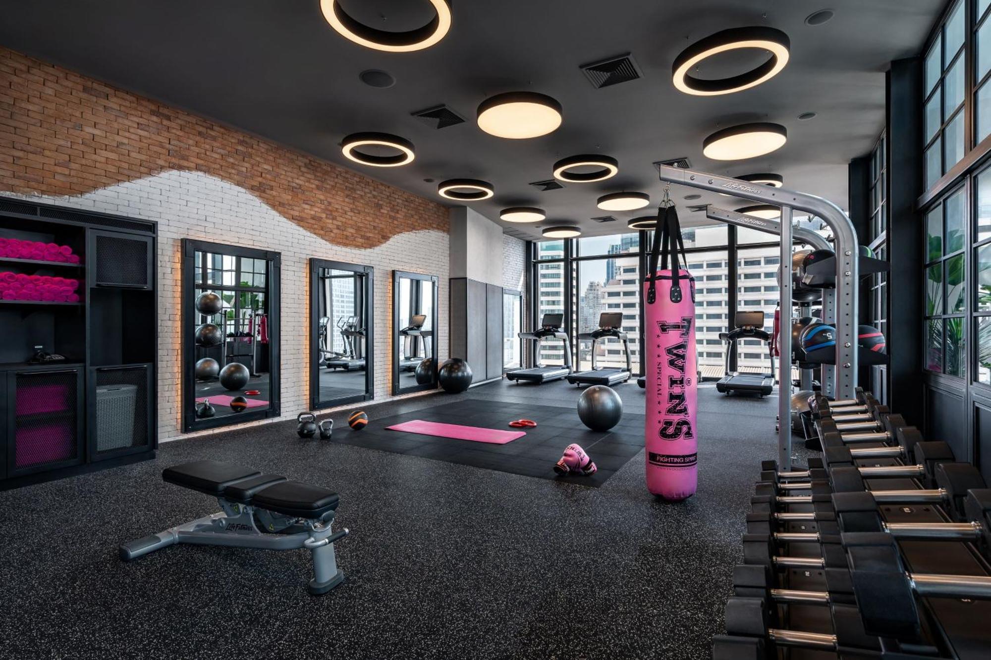 Moxy Bangkok Ratchaprasong Hotel Buitenkant foto