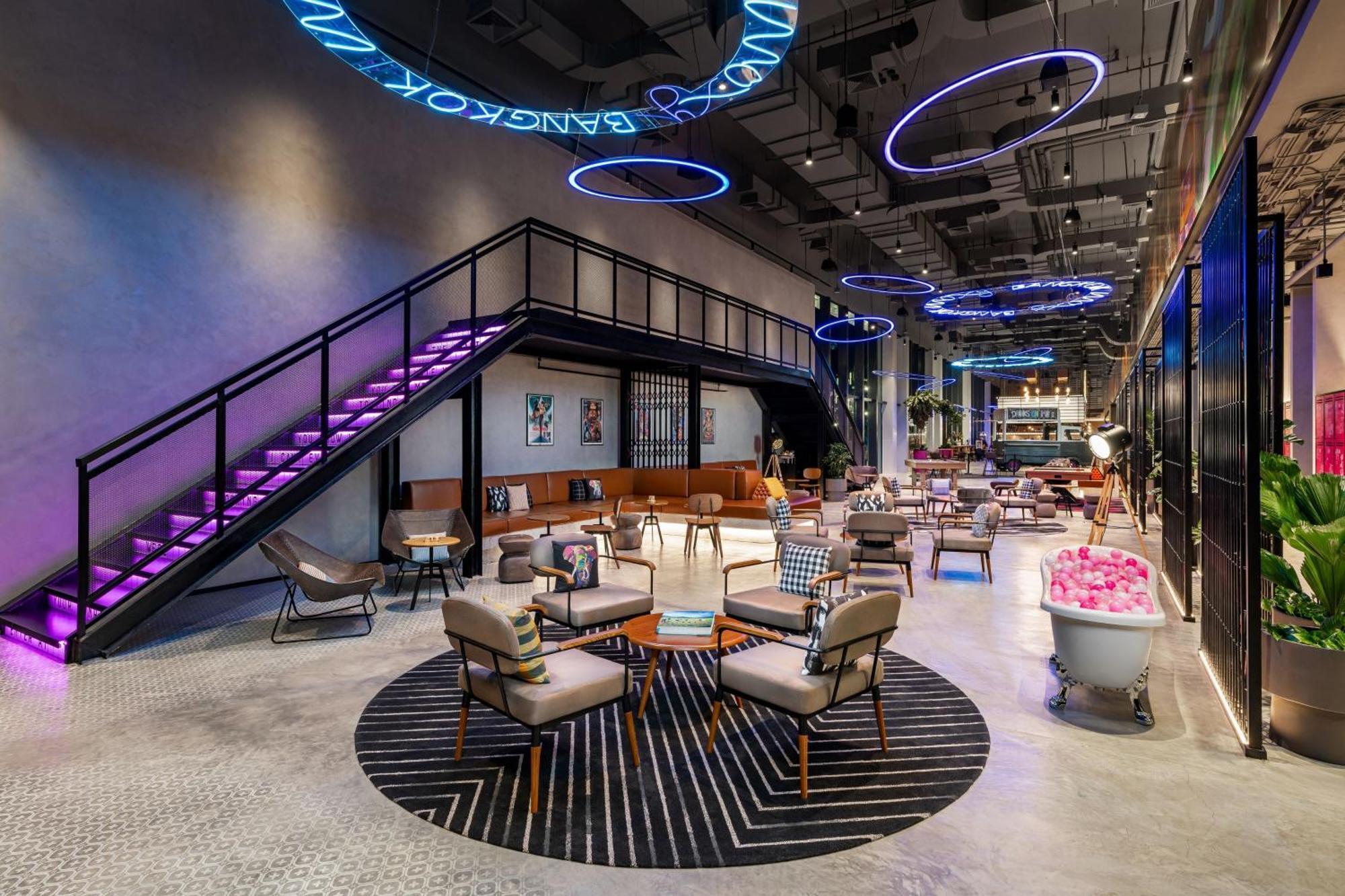 Moxy Bangkok Ratchaprasong Hotel Buitenkant foto
