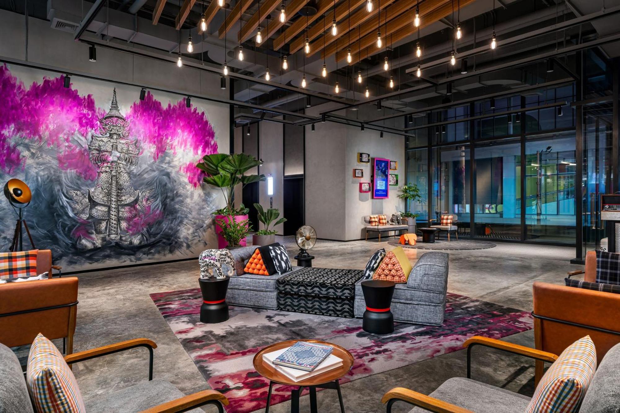 Moxy Bangkok Ratchaprasong Hotel Buitenkant foto