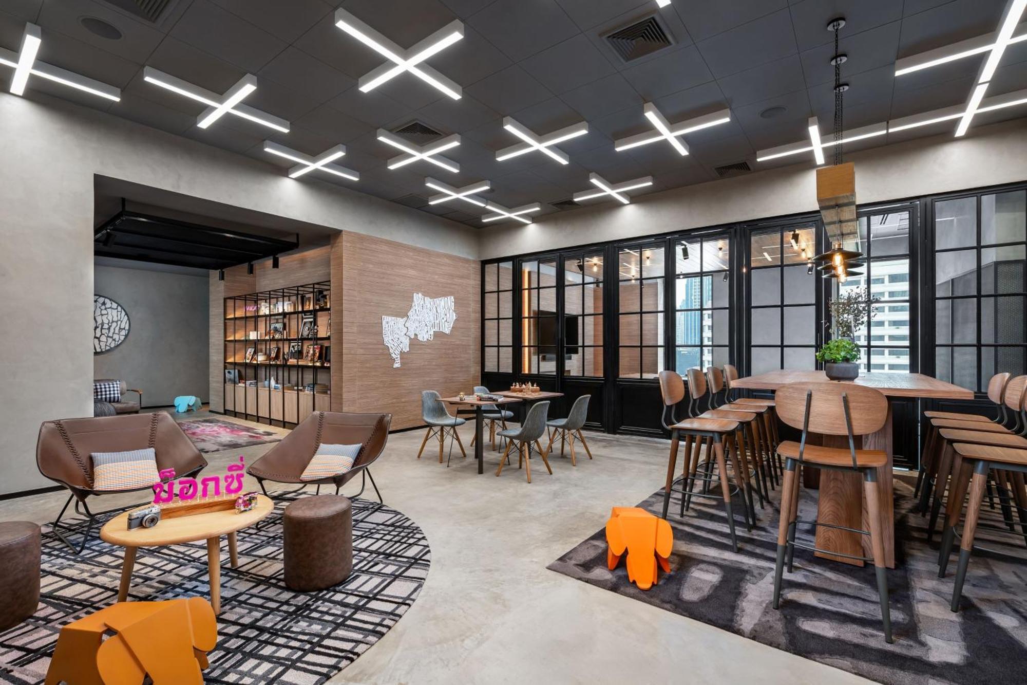 Moxy Bangkok Ratchaprasong Hotel Buitenkant foto